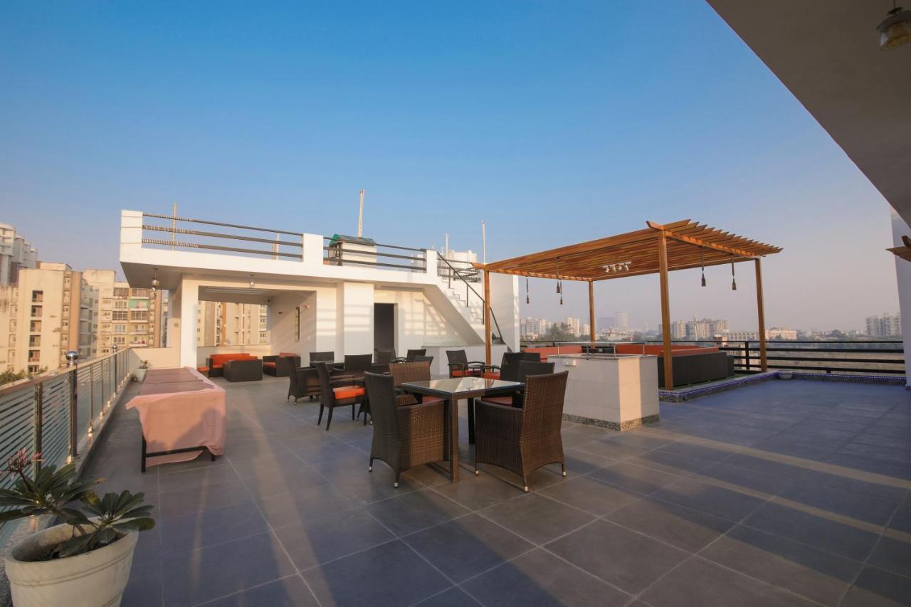Twin Towers Bed & Breakfast Greater Noida Exterior photo